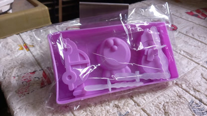 Silicone Popsicle Molds for Summer with Sticks & Lids